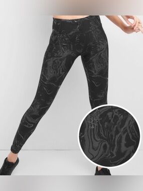 GAPFit Black Marble-Print High-Rise Leggings Size L
